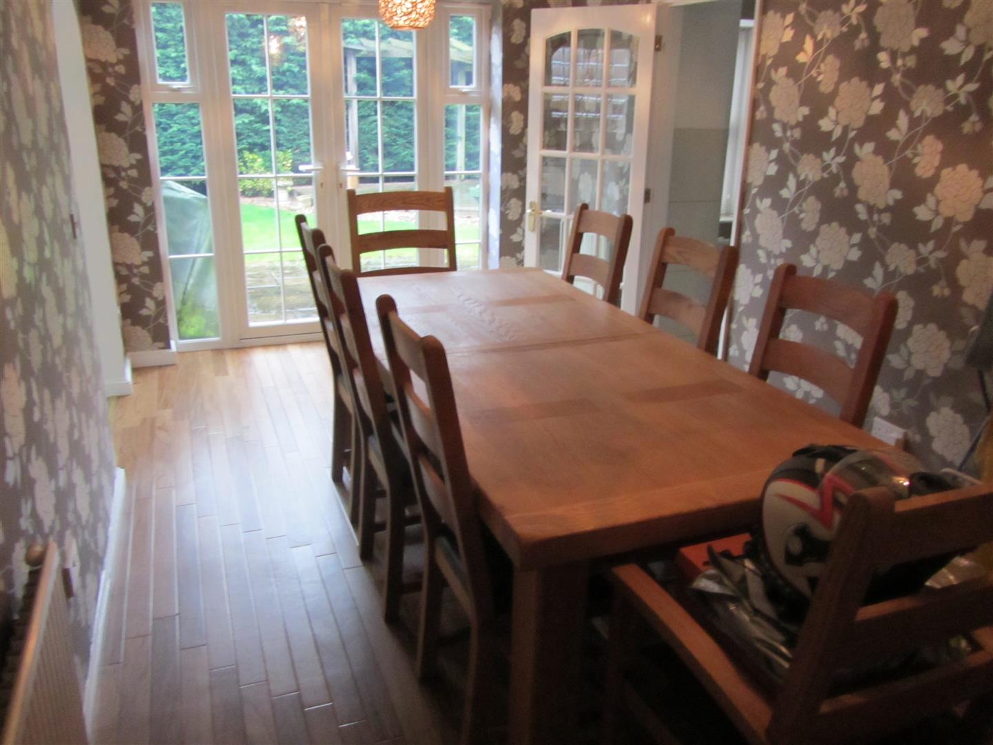 4 bed property in Oakwood Park, Maidstone